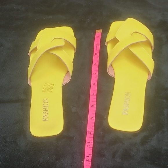 Fashion Brand Women's Lime Green EU 43 US 11/12 Sandals - Picture 4 of 6